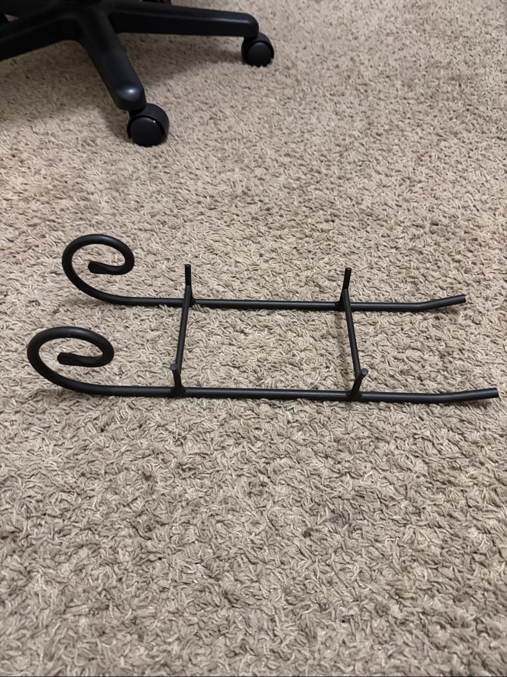 Longaberger wrought iron sled, sleigh for Vegetable basket. Home Decor